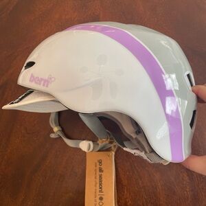 Bern Berkeley Helmet Women’s Size Large SKU VW3GWPBL Purple Grey White NWT